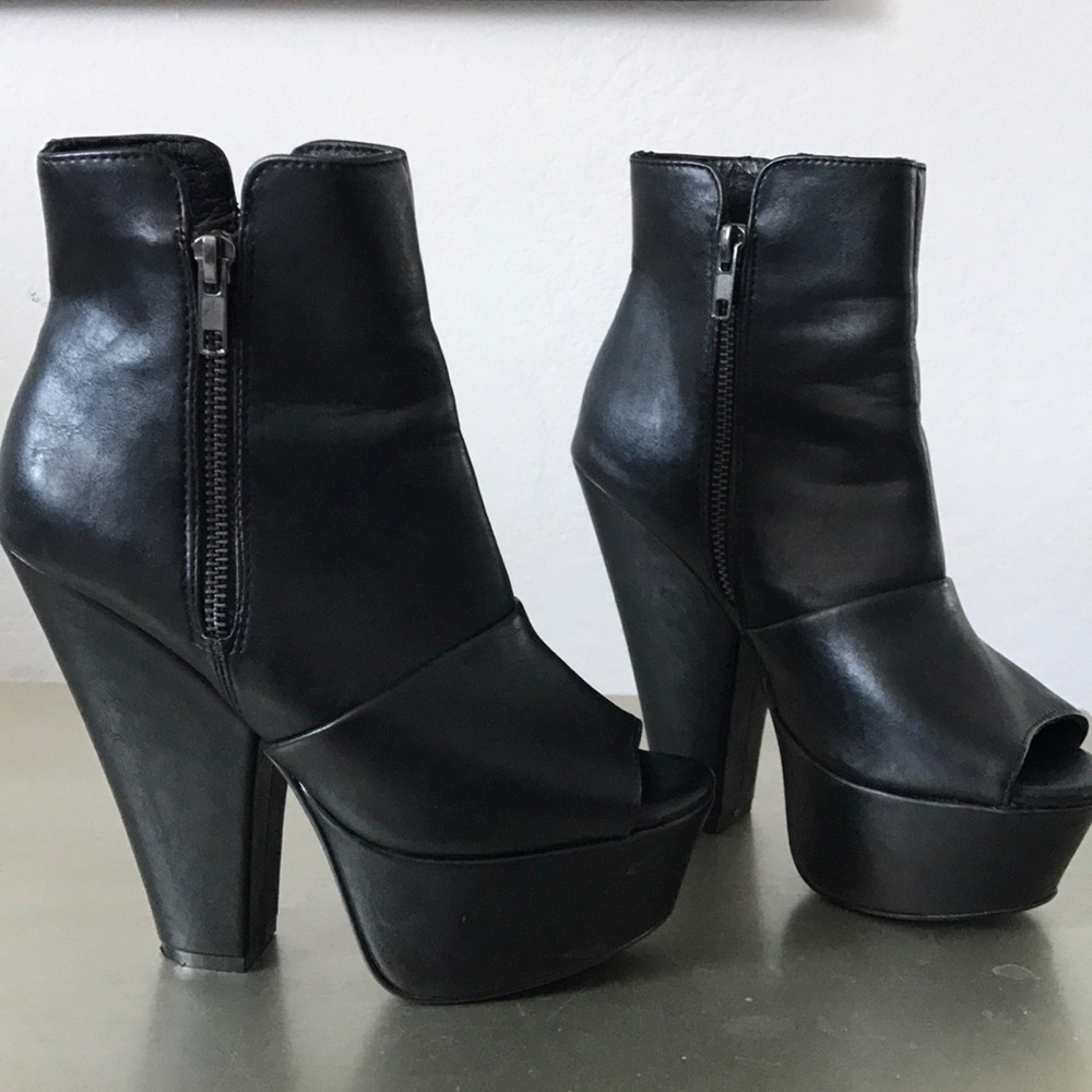 ‼️FINAL PRICE CUT‼️Steve Madden platforms